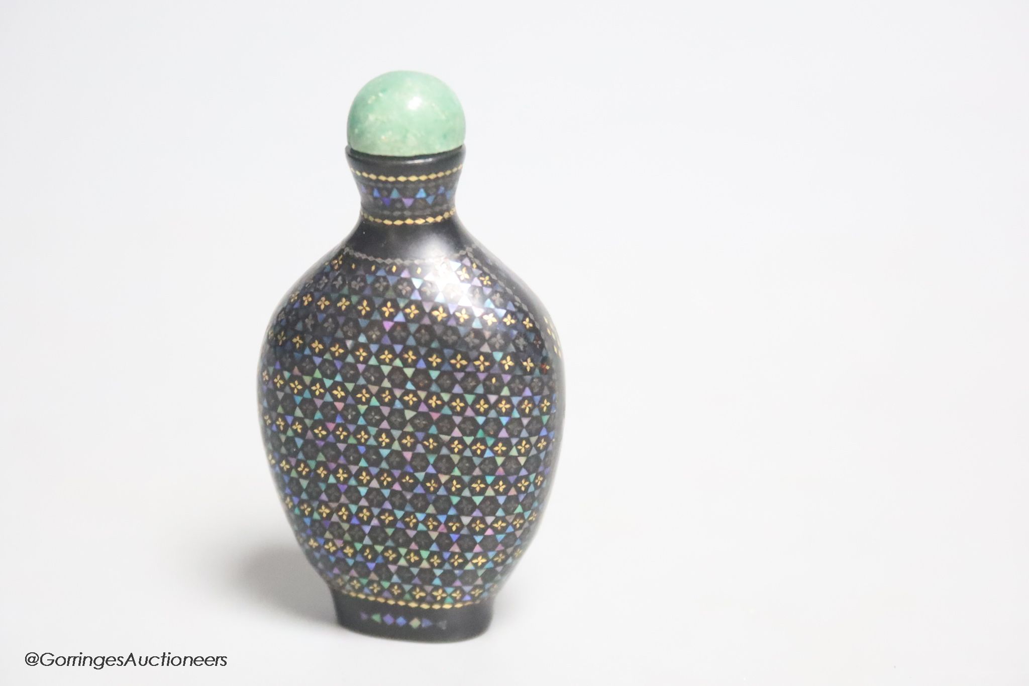 A Chinese 19th century Lac Burgaute snuff bottle